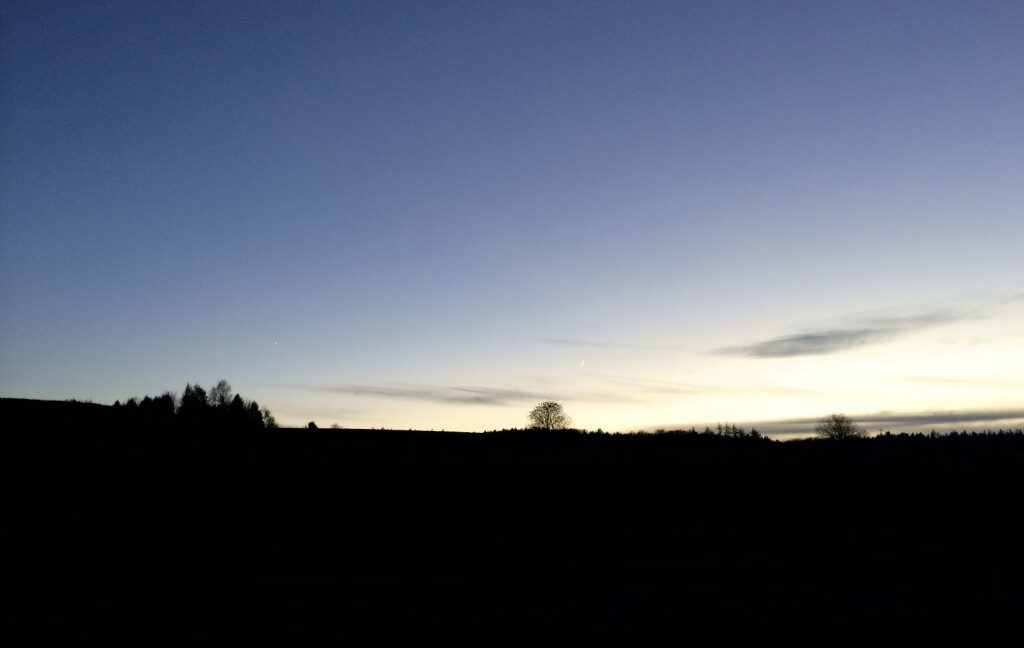Venus und Mond